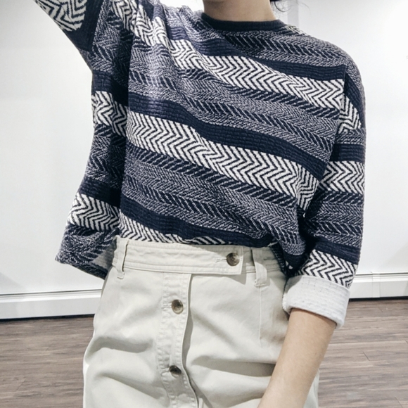 Zara Tops - Zara | cropped sweatshirt